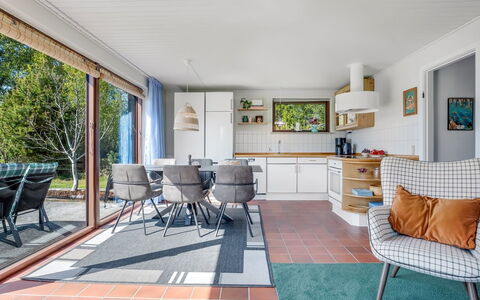 Tjerk - 900M from the Sea: Dak, Huis, Huis, Verblijf, Deur, Siding, Dek, Veranda, Plank, Hardwood