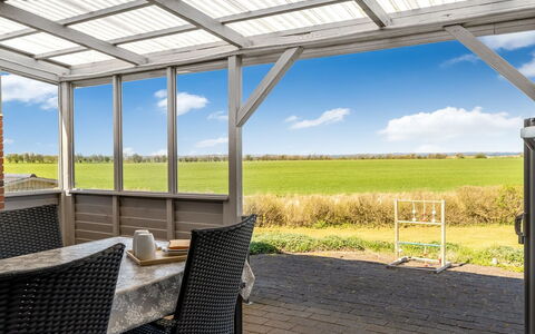 Jale - 500M to the Fjord: Dak, Huis, Huis, Verblijf, Deur, Siding, Dek, Veranda, Plank, Hardwood