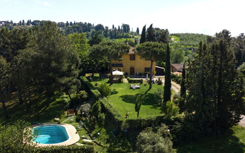 Villa Quintino: Struik, Tuin, Huis, Landgoed, Verblijf, Landscaping, Gazon, Hacienda, Zwembad, Backyard
