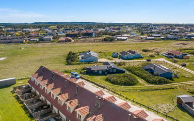 Sinika - 400M from the Sea