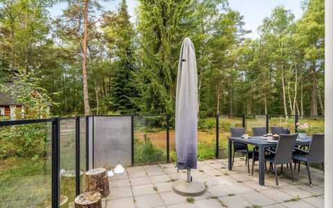 Jooseppi - 4.8Km from the Sea: Tuin, Schaduw, Buitenmeubels, Bos, Backyard, Landscaping, Werf, Bosje, Outdoor Structuur