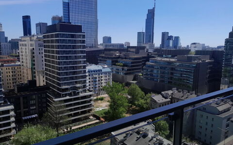 Platinum Towers: Blauw, Water, Zwemwater, Kust En Oceanic Landvormen, Kust, Zee, Buitenmeubels, Zomer, Oceaan, Strand