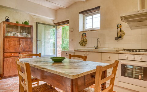 Villa the Horses: Meubilair, Interieur Ontwerp, Flooring, Hout, Cabinetry, Keuken, Countertop, Verdieping, Plafond, Kamer