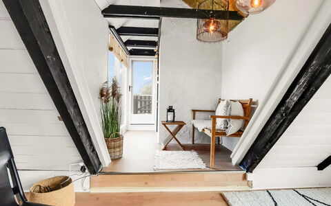 Arendine - 250M from the Sea: Hout, Flooring, Verdieping, Houten Vloer, Hardwood, Plank, Natuurlijk Materiaal, Beits, Fiets