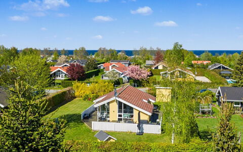 Sote - 330M from the Sea: Woongebied, Landschap, Verblijf, Voorstad, Landgoed, Tuin, Landscaping, Kust, Eco Hotel, Toevlucht