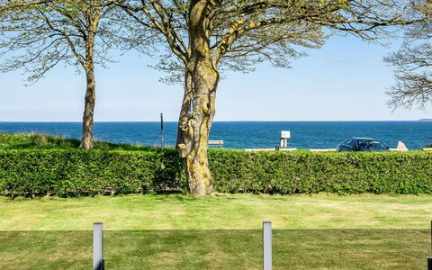Therkil - 50M from the Sea: Water, Watervoorraden, Zwemwater,  Felsen\, Kust, Natuurlijk Landschap, Headland, Kust En Oceanic Landvormen, Terrein, Voorgebergte