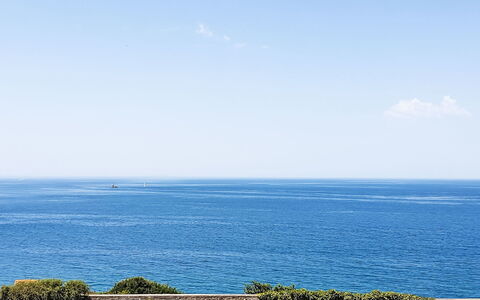 Le Grand Lambert: Lucht, Blauw, Water, Watervoorraden, Horizon, Dag, Zwemwater, Zee, Zomer