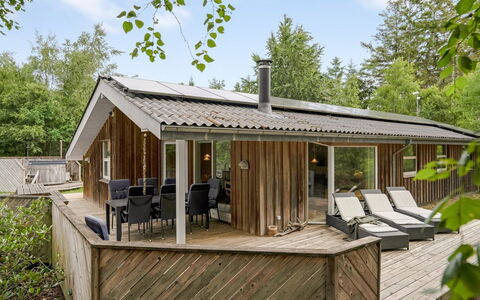 Uma - from the Sea: Hout, Dak, Verblijf, Huis, Hardwood, Garden Gebouwen, Plank, Siding, Blokhut, Veranda