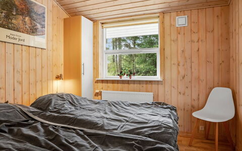 Uma - from the Sea: Interieur Ontwerp, Slaapkamer, Muur, Bed, Flooring, Hout, Verdieping, Laken, Meubilair, Plafond