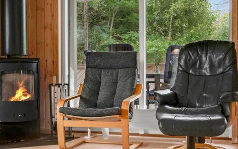 Uma - from the Sea: Meubilair, Hout, Flooring, Interieur Ontwerp, Houten Vloer, Stoel, Verdieping, Woonkamer, Hardwood, Beits