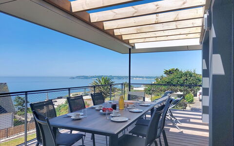 4 Mouettes: Meubilair, Buitenmeubels, Tafel, Stoel, Buitentafel, Schaduw, Keuken En Eettafel, Balkon, Dek, Veranda