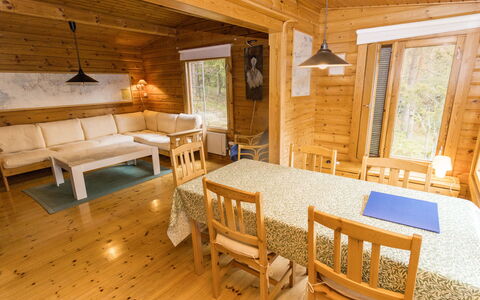 Villa Jumalvik: Hout, Plafond, Verblijf, Beits, Hardwood, Blokhut, Houten Vloer, Plank, Timmerhout, Zolder