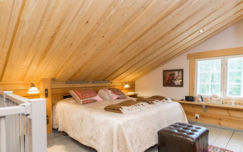Tuulentupa: Meubilair, Interieur Ontwerp, Hout, Plafond, Slaapkamer, Bed, Flooring, Verdieping, Kamer, Zolder