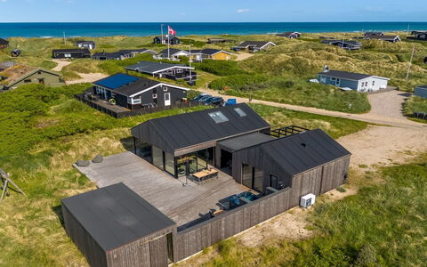 Uolevi - 130M from the Sea: Water, Watervoorraden, Zwemwater,  Felsen\, Kust, Natuurlijk Landschap, Headland, Kust En Oceanic Landvormen, Terrein, Voorgebergte