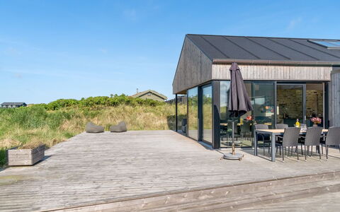 Uolevi - 130M from the Sea: Water, Watervoorraden, Zwemwater,  Felsen\, Kust, Natuurlijk Landschap, Headland, Kust En Oceanic Landvormen, Terrein, Voorgebergte