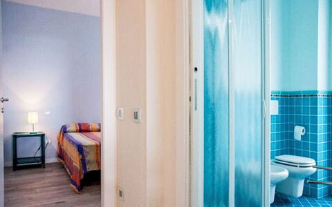 Villa Giglio Marino Fronte Mare: Interieur Ontwerp, Verdieping, Flooring, Plafond, Appartement, Meubilair, Kamer, Slaapkamer, Bed, Beits