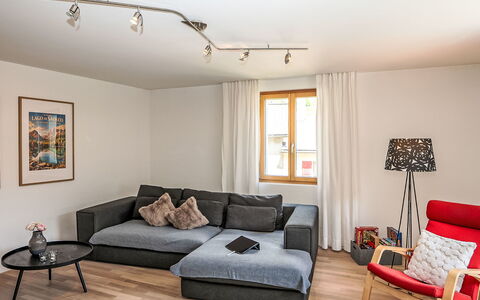 Casa Maranta: Meubilair, Interieur Ontwerp, Bankstel, Flooring, Muur, Verdieping, Plafond, Hout, Woonkamer, Kamer