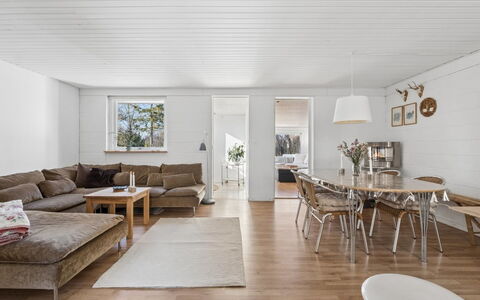 Pihla - 1Km from the Sea: Vegetation, Struik, De Lente, Verblijf, Tuin, Schaduw, Backyard, Werf, Stoel