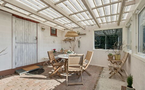Pihla - 1Km from the Sea: Vegetation, Struik, De Lente, Verblijf, Tuin, Schaduw, Backyard, Werf, Stoel