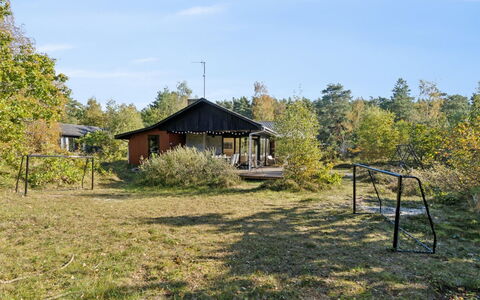 Alvilda - 200M from the Sea: Gras, Boom, Landelijk Gebied, Land Lot, Verblijf, Dak, Garden Gebouwen, Schuur, Schaduw
