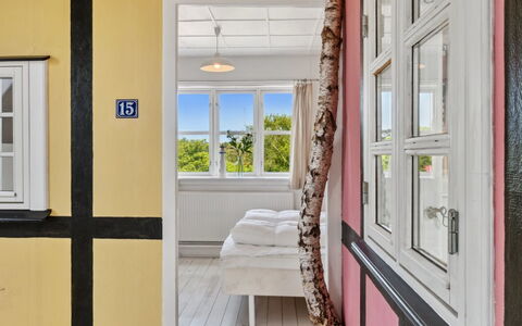 Hughlek - 450M from the Sea: Gebouw, Huis, Venster, Huis, Dak, Woongebied, Struik, Verblijf, Land Lot