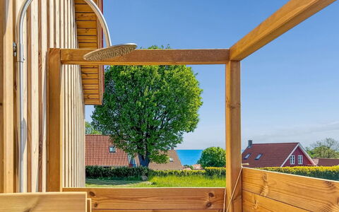 Nani - 500M from the Sea: Dak, Huis, Huis, Verblijf, Deur, Siding, Landgoed, Gazon, Werf, Veranda