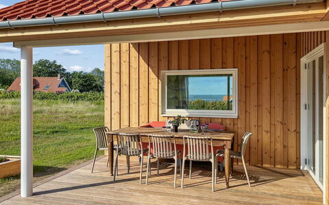 Nani - 500M from the Sea: Dak, Huis, Huis, Verblijf, Deur, Siding, Landgoed, Gazon, Werf, Veranda