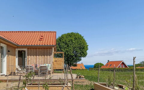 Nani - 500M from the Sea: Dak, Huis, Huis, Verblijf, Deur, Siding, Landgoed, Gazon, Werf, Veranda