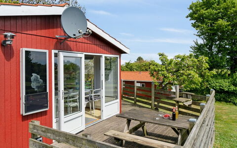 Auti - 300M from the Sea: Huis, Verblijf, Veranda, Siding, Boerderij, Outdoor Structuur