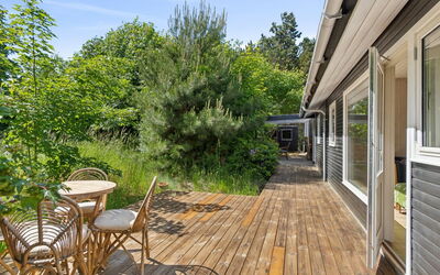 Elisej - 350M from the Sea