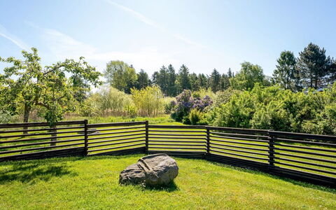 Svenne - 600M from the Sea: Hek, Grasland, Home Schermen, Weide, Pasture, Tuin, Boerderij, Landscaping, Gazon