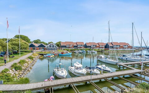 Thorfin - 10M from the Sea: Dak, Huis, Woongebied, Huis, Landgoed, Verblijf, Ontwerp