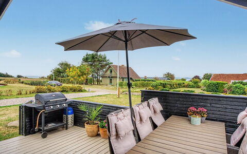 Kajsa - 150M from the Sea: Huis, Verblijf, Veranda, Siding, Boerderij, Outdoor Structuur