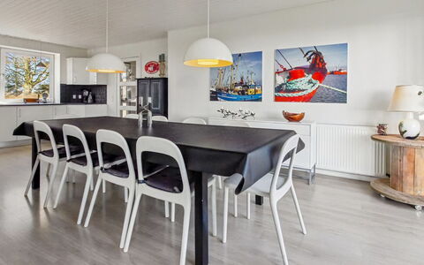 Aave - 5Km from the Sea: Hout, Huis, Meubilair, Plafond, Verblijf, Woonkamer, Hardwood, Stoel, Houten Vloer