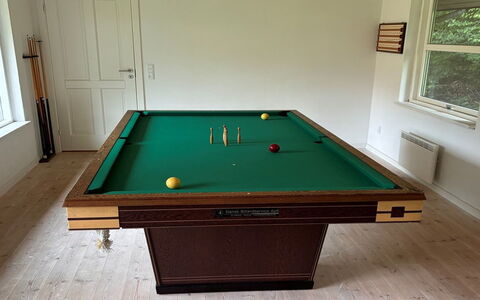 Aave - 5Km from the Sea: Indoor Games En Sport, Hout, Pool, Biljarttafel, Recreatie Ruimte, Biljartkamer, Beits, Hardwood