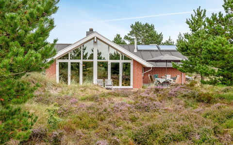 Annerose - 650M from the Sea: Meubilair, Buitenmeubels, Tableware, Tafel, Drinkware, Stoel, Buitentafel, Voedsel, Fles
