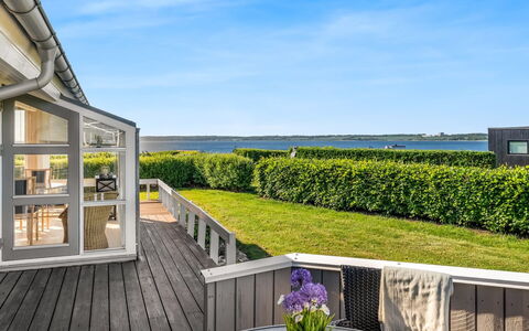 Lien - 100M from the Sea: Water, Watervoorraden, Zwemwater,  Felsen\, Kust, Natuurlijk Landschap, Headland, Kust En Oceanic Landvormen, Terrein, Voorgebergte