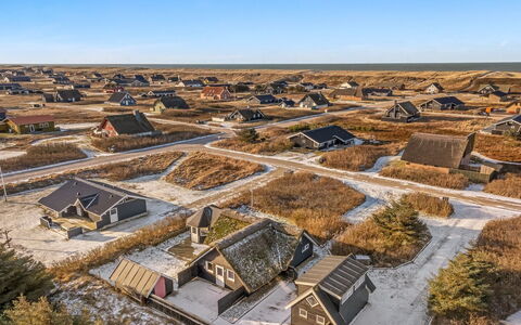 Oskar - 300M from the Sea: Groen, Heuvel, Hoogland, Landbouw, Plantage, Heuvel Station, Veld, Landelijk Gebied, Weide, Pasture