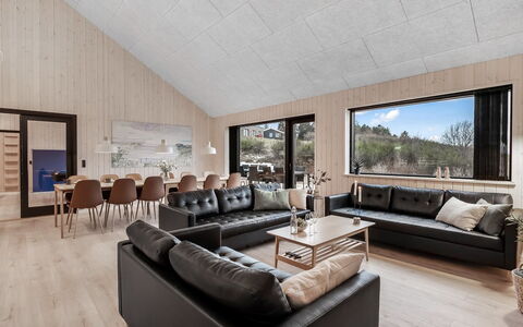 Gustaf - 800M from the Sea: Hout, Huis, Verblijf, Woonkamer, Hardwood, Freezing, Winter, Bankstel, Ontwerp