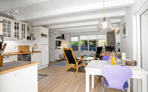 Nanne - from the Sea: Meubilair, Flooring, Interieur Ontwerp, Verdieping, Hout, Houten Vloer, Plafond, Stoel, Tafel, Kamer