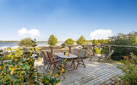 Odlef - 110M to the Fjord: Lucht, Landschap, Stoel, Buitenmeubels, Tuin, Eco Hotel, Schaduw, Toevlucht, Dek