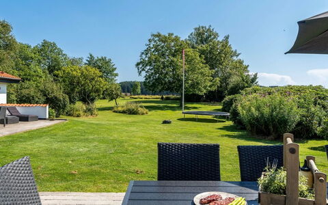 Maris - 20Km from the Sea: Hout, Dak, Huis, Huis, Architectuur, Siding, Land Lot, Verblijf, Schuur, Garden Gebouwen