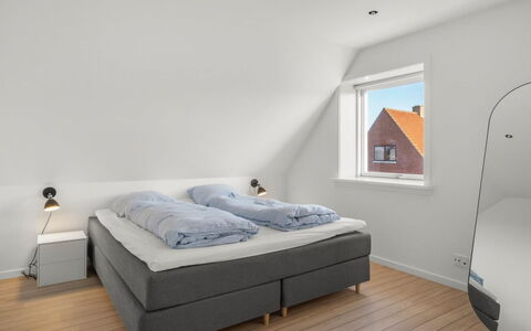 Meike - 700M from the Sea: Huis, Dak, Huis, Verblijf, Schuur, Garden Gebouwen, Siding, Werf, Blokhut, Hut