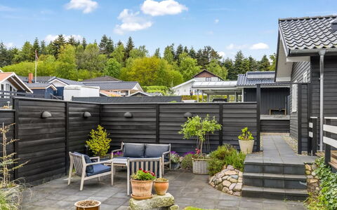 Marlien - 65M from the Sea: Wit, Helling, Kaart