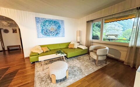 Apt.woka: Meubilair, Interieur Ontwerp, Flooring, Verdieping, Bankstel, Hout, Plafond, Kamer, Woonkamer, Houten Vloer