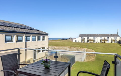 Eilika - 100M from the Sea: Gebouw, Huis, Venster, Huis, Dak, Woongebied, Struik, Verblijf, Land Lot