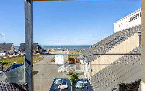 Eilika - 100M from the Sea: Gebouw, Huis, Venster, Huis, Dak, Woongebied, Struik, Verblijf, Land Lot