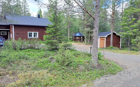 Keselmäkulma: Appartement, Balkon, Condominium, Hek, Buitenmeubels
