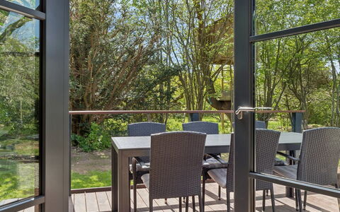 Alika - 700M from the Sea: Hout, Meubilair, Stoel, Buitenmeubels, Veranda, Tafel, Buitentafel, Keuken En Eettafel, Dek, Hardwood