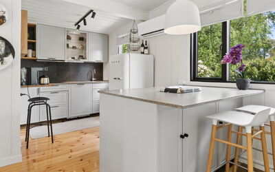 Alika - 700M from the Sea